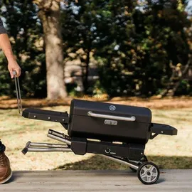 MasterBuilt tragbarer Holzkohlegrill und Smoker schwarz