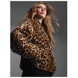 TRIGEMA Sweatjacke TRIGEMA "TRIGEMA Steppjacke mit Allover-Leo-Print", Damen, Gr. L, haselnuss, 60% Polyester, 35% Polyamid, 5% Elasthan, Sweatjacken Sweatjacke