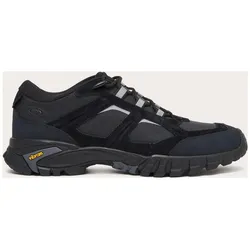 Oakley Sierra Terrain blackout (02E) 12.0