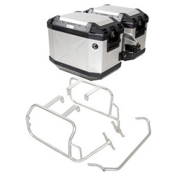 Koffer Träger Cutout mit Xplorer Koffer-Set