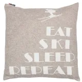 David Fussenegger Kissenhülle Silvretta 'Eat Ski Sleep Repeat' 50 x 50 cm Schlamm