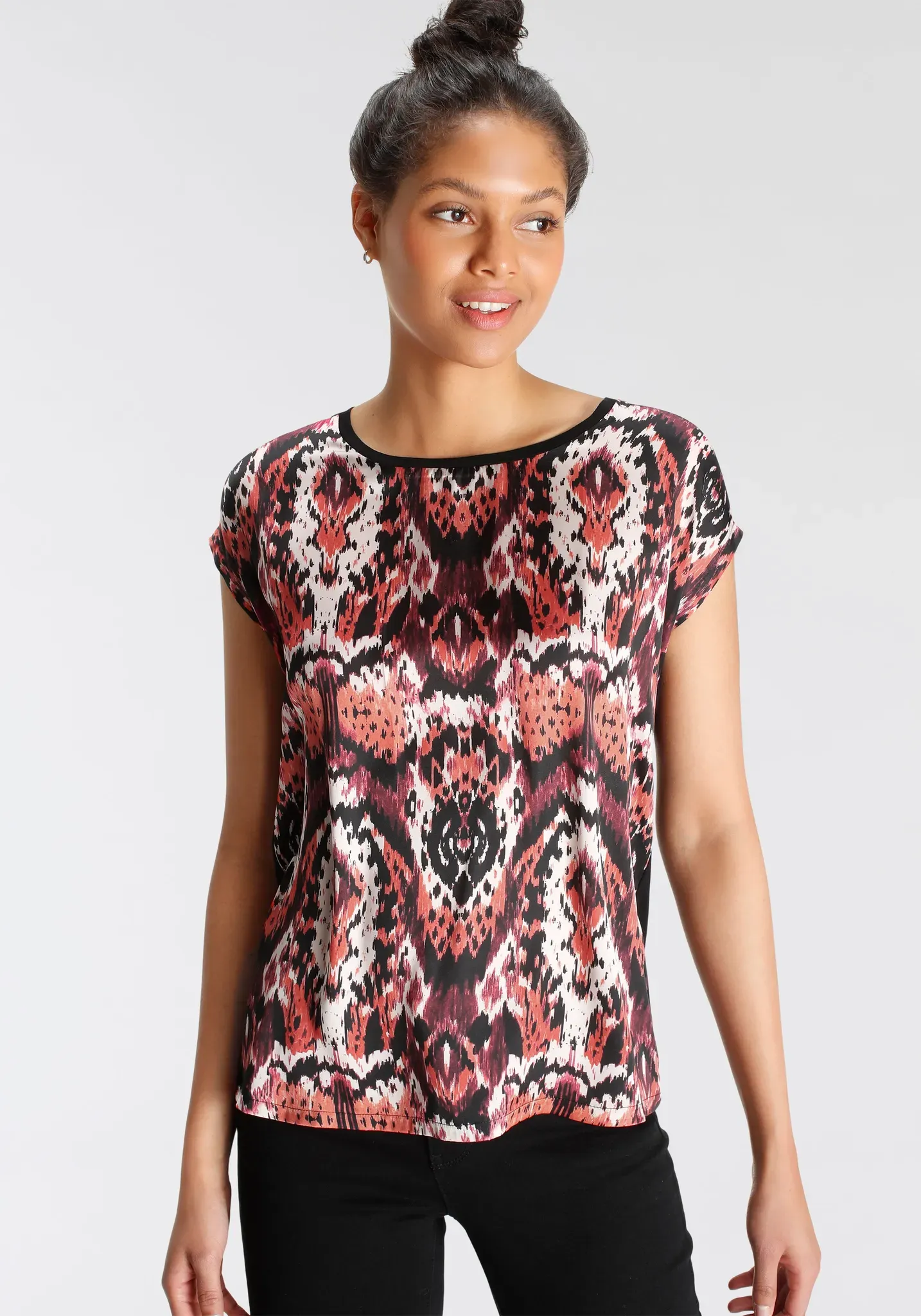 Tamaris Shirtbluse, mit trendigem Print Tamaris rosa bordo ethno 40