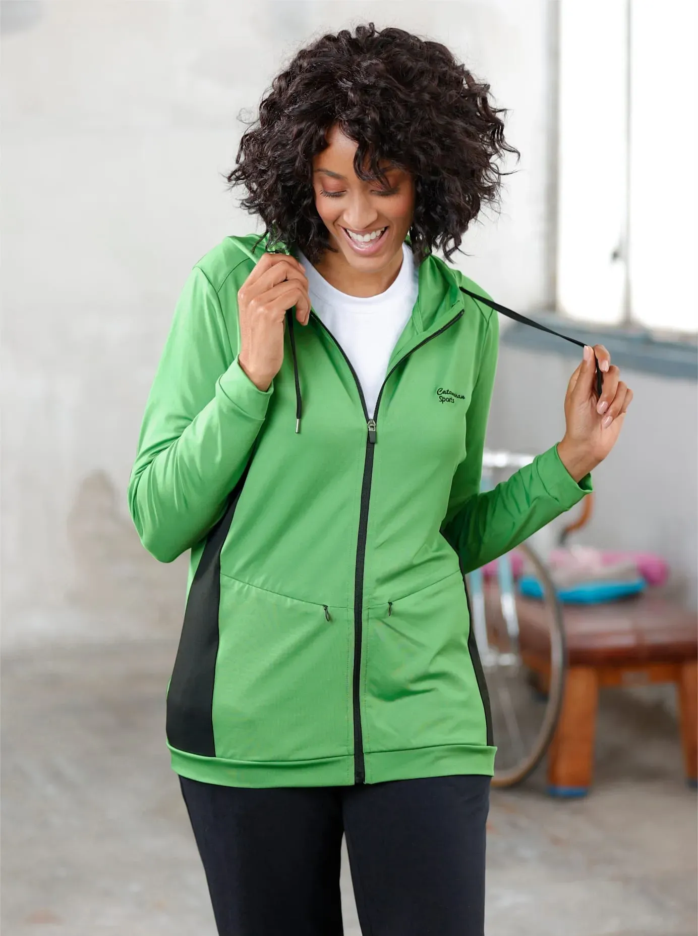 Trainingsjacke CATAMARAN, Damen, Gr. 40/42, grün (apfel), 92% Polyester, 8% Elasthan, gemustert, mehrfarbig, unifarben, Jacken Trainingsjacke