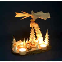 Teelicht Pyramide hand- geschnitzt Waldmotiv Handarbeit Erzgebirge Schnitzerei