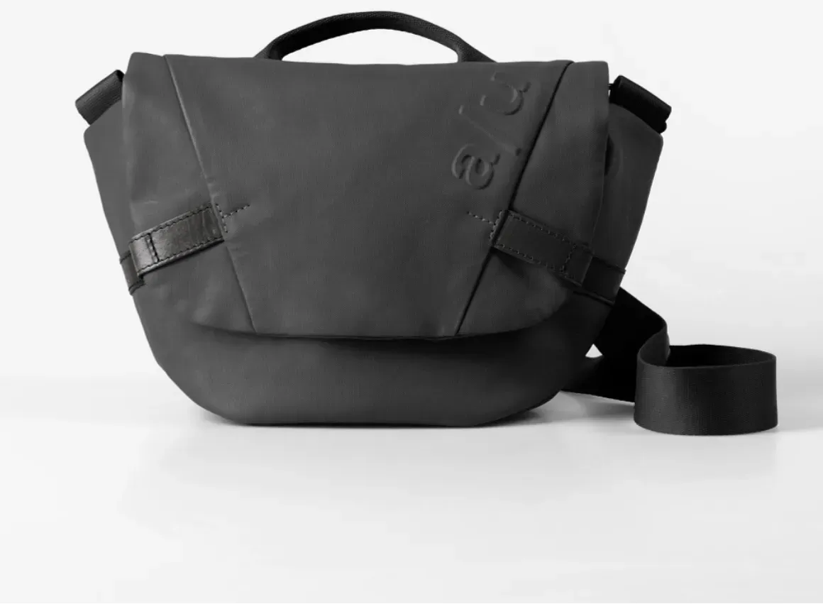 Aunts & Uncles Kazo Überschlagtasche