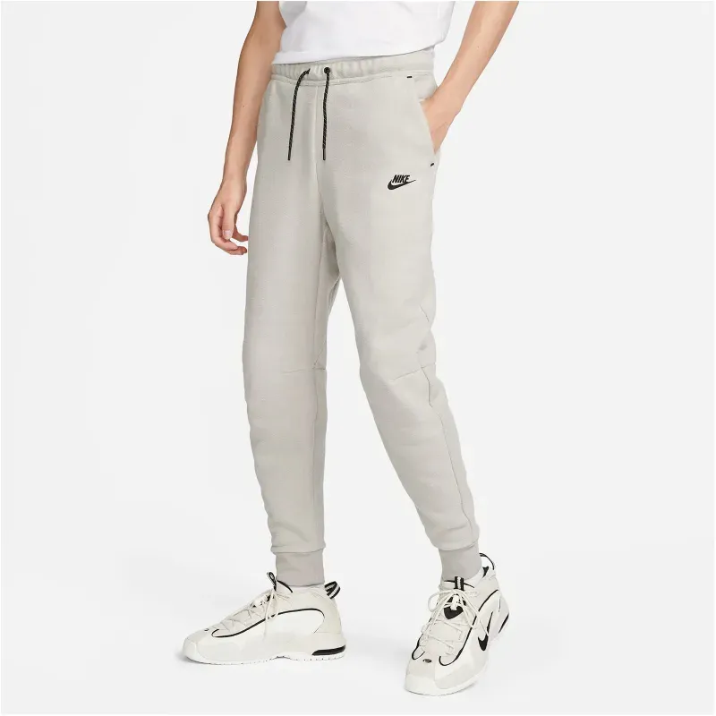 NIKE Sportswear Tech Fleece Jogginghose Herren 016 - cobblestone/black M