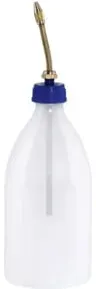 Samoa-Hallbauer Plastiköler mit Auslaufrohr, Fassungsvermögen: 500 ml