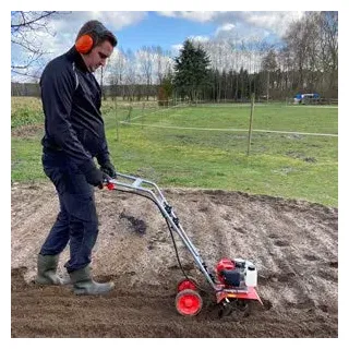 HECHT Benzin Gartenhacke Effektive Bodenbearbeitung mit 25 cm Arbeitsbreite – 2-Takt Motor – 16 Harte Messer – Motorhacke – Bodenfräse – Bodenhacke – Kultivator – zum Garten umgraben und lockern