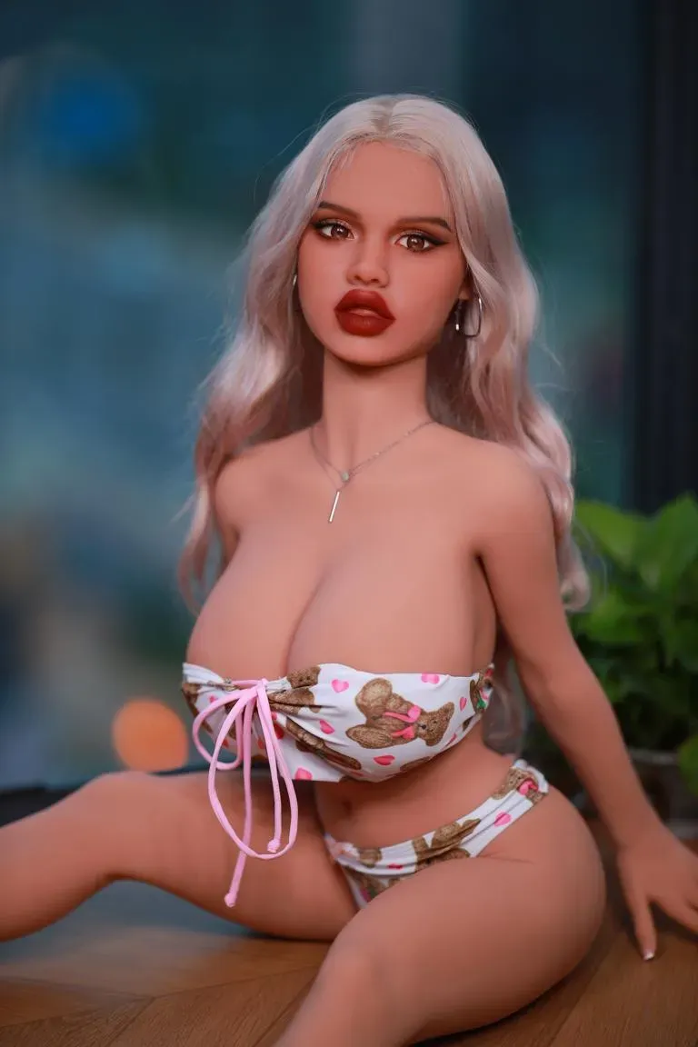 Sexpuppe Bella | Preis Hammer bei DollsClub