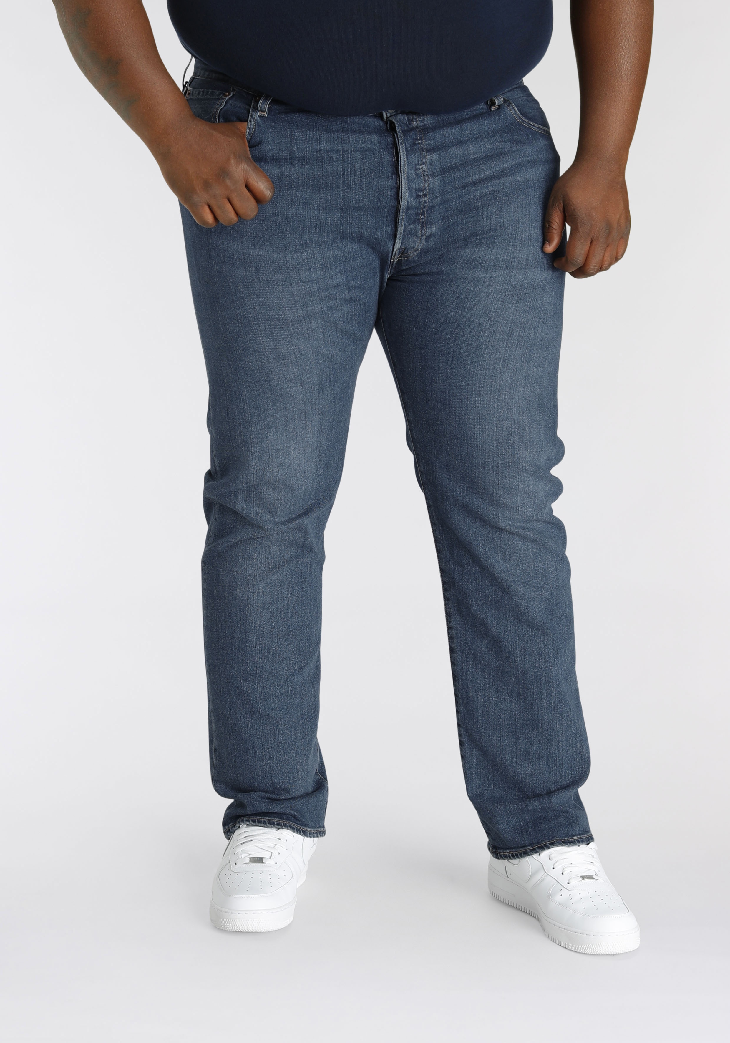 Straight-Jeans LEVI'S PLUS "501 LEVI'SORIGINAL B&T" Gr. 50, Länge 34, blau (medium indigo stonewash) Herren Jeans Straight Fit