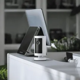 Ring Outdoor Camera Plus Plug-In Weiß