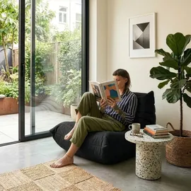 [en.casa] Bodensessel Kodsø Mikrofaser 75 x 90 x 100 cm Schwarz