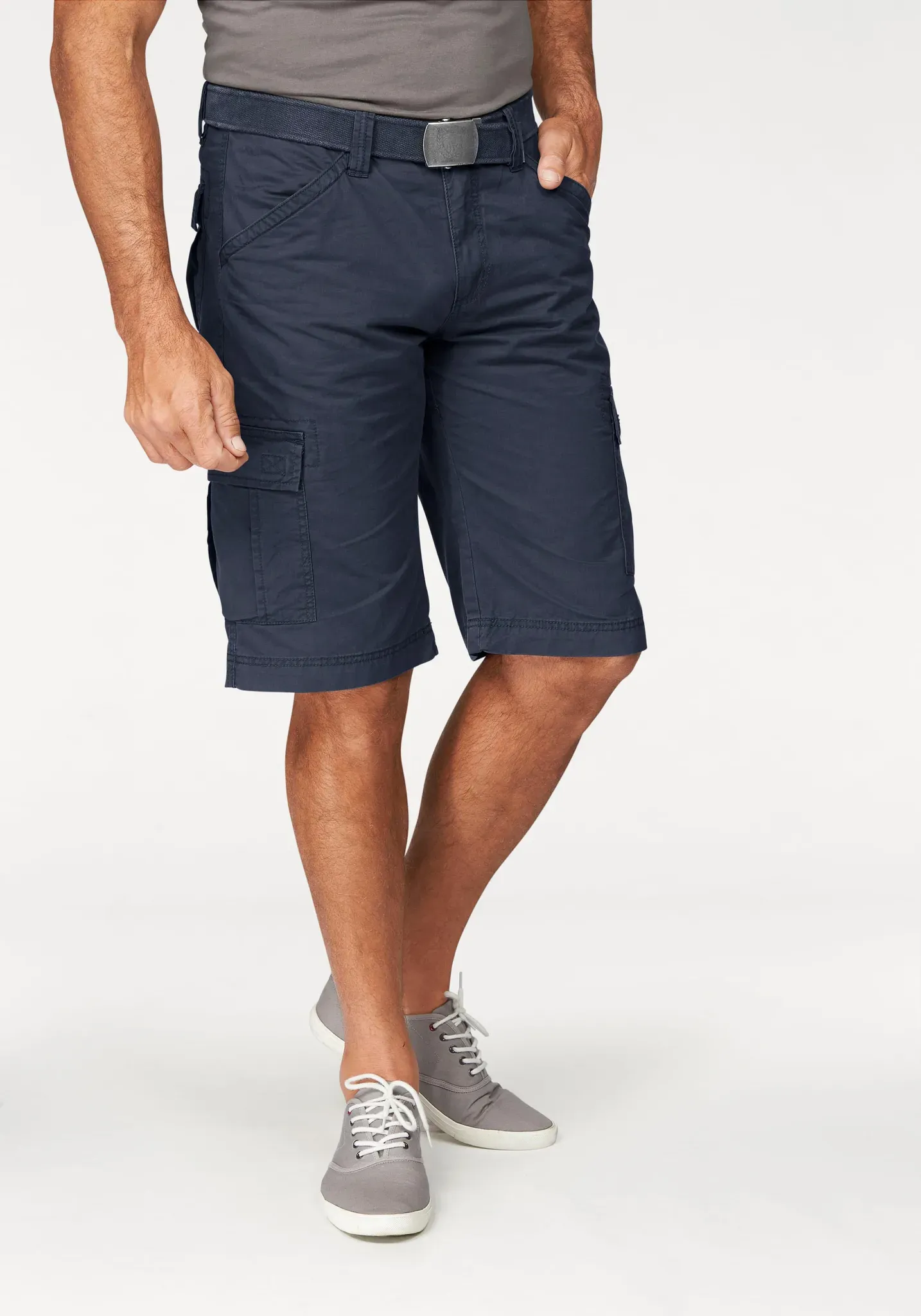Cargobermudas MAN'S WORLD, Herren, Gr. 54, N-Gr, blau (marine), Obermaterial: 100% Baumwolle, unifarben, normal kniebedeckend, Hosen, auch in Großen Größen, Topseller