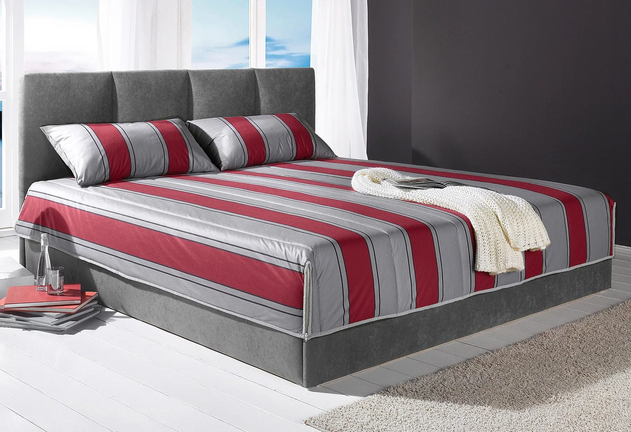 Tagesdecke, grau (grau, rot), B:215cm L:225cm, Polyester, WESTFALIA SCHLAFKOMFORT, Tagesdecken