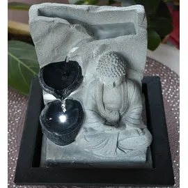 GLOBO Tischbrunnen mit Pumpe Springbrunnen mit LED Beleuchtung Buddha Design Zimmerbrunnen grau Dekoration, LxBxH 21x18,5x25,5 cm