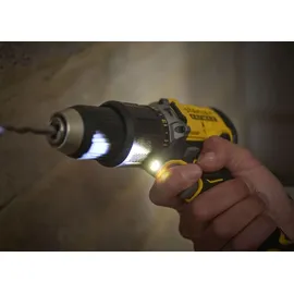 Stanley SFMCD715C2K inkl. 2 x 1,5 Ah + Koffer