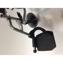 Trendmobil Rollstuhl TMB mit Trommelbremse Sitzbreite 48 cm