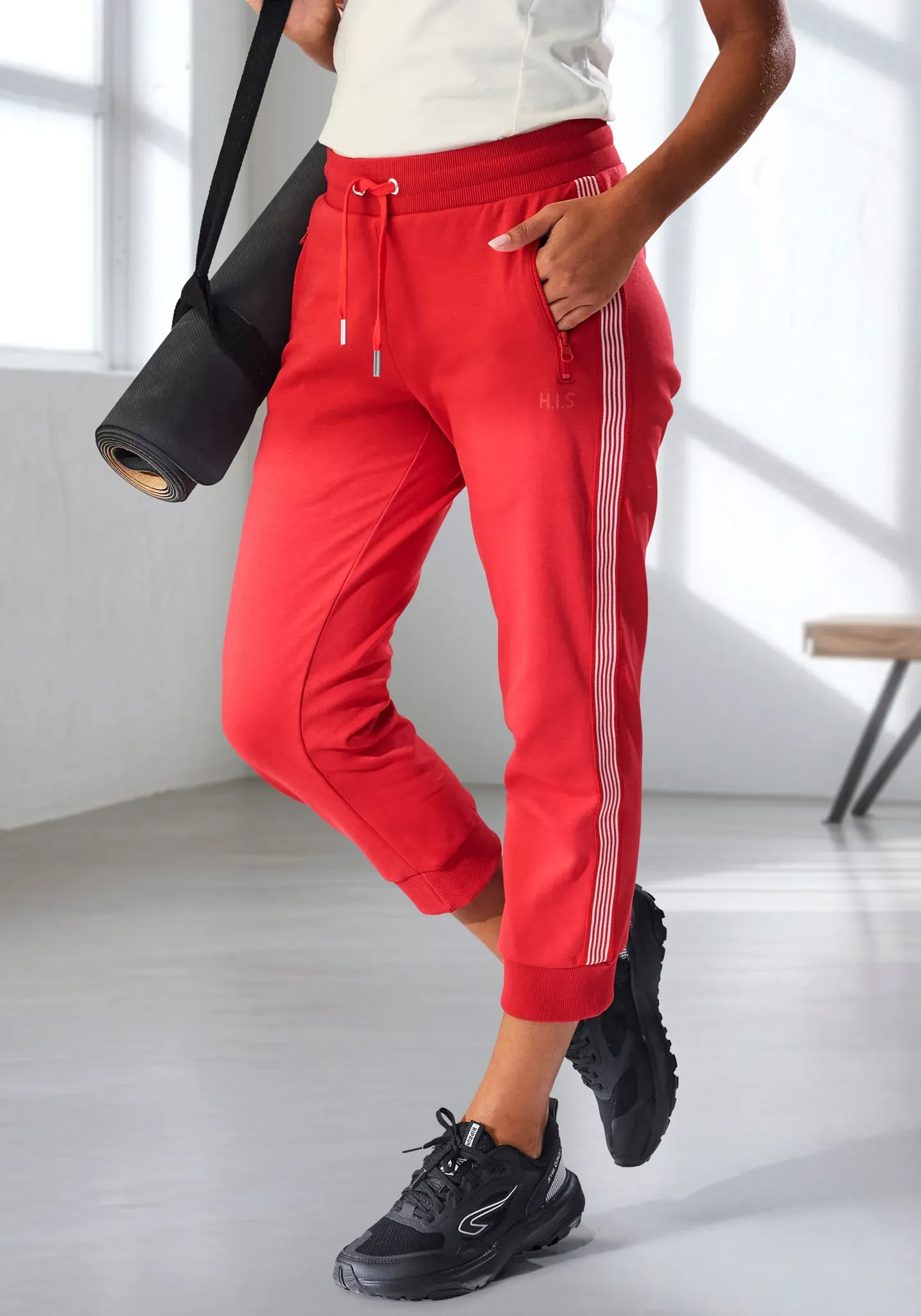 Relax-Caprihose H.I.S, Damen, Gr. XL (48/50), N-Gr, rot, Interlock, Obermaterial: 100% Baumwolle, unifarben mit Farbeinsatz, bequem ca. Mitte Wade, Hosen, mit seitlichen Tapestreifen