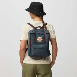Fjällräven Kånken Koncept 16 l grau/blackberry