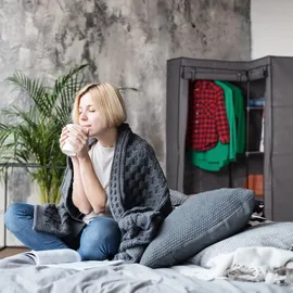 Relaxdays Eckkleiderschrank, 3. Generation, 8 Ablagen, 2 Kleiderstangen, Stecksystem, 2 Türen, 169x100x83 cm, anthrazit