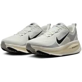 Nike Vomero 18 Herren Summit White/Black Sail/Coconut Milk 45,5