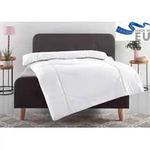 OTTO home Microfaserbettdecke Microlux, Bettdecke 135x200 cm und Übergrößen bis 240x220cm, Füllung: Feuchtigkeitsregulierende 3D Klimafaser (Polyester), Bezug: Microfaser-Feinbatist, fest versteppter Bezug - keine Bettwäsche nötig, Sommer, Winter weiß 155