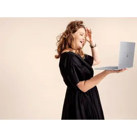 Microsoft Surface Laptop Go 2 12,4" Intel Core i5-1135G7 16 GB RAM 256 GB SSD Intel Iris Xe Graphics Windows 11 Pro Silber