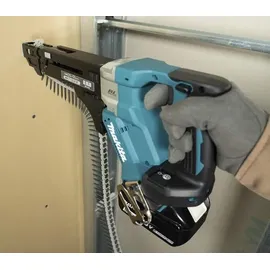 Makita DFR551RTJ Akku-Magazinschrauber 18V / 5,0 Ah, 2 Akkus + Ladegerät im MAKPAC,