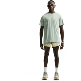 Nike Stride Dri-FIT ADV Laufshirt Herren Beige/L/Grün