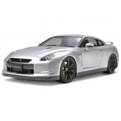 1:24 Nissan GT-R Strassenversion