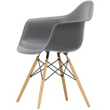 Vitra - Eames Plastic Armchair DAW RE, Esche honigfarben / granitgrau (Filzgleiter weiß)