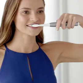 Oral-B Pulsonic Slim Luxe 4000 silber