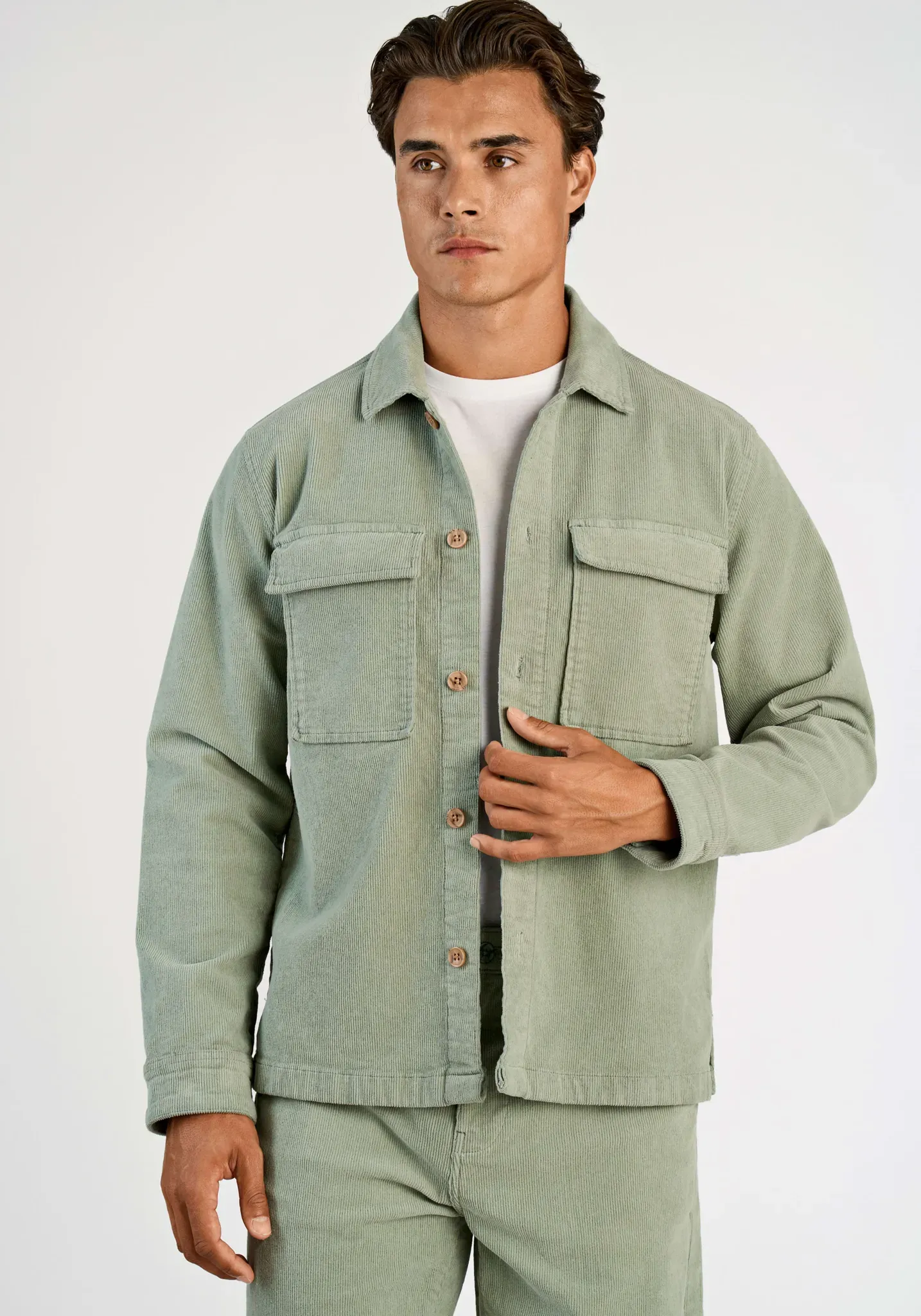 Cordjacke LINDBERGH, Herren, Gr. M, sage grün, Web, Obermaterial: 98% Baumwolle, 2% Elasthan, unifarben, normal hüftbedeckend, Rundhals, 1-Knopf-Manschette, Jacken, mit Knopfverschluss
