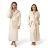 Unisex-Bademantel MÖVE Chenillebiesen, ideal für Sauna & Spa, Hotelbademantel, Morgenmantel Gr. XS, beige (natur), XS, Walkfrottier, Hausmäntel, Bademantel