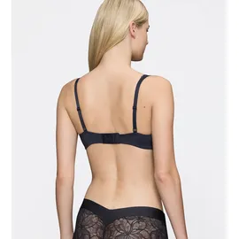 Triumph Body Make-Up Illusion Lace Balconette-BH Schwarz 75C
