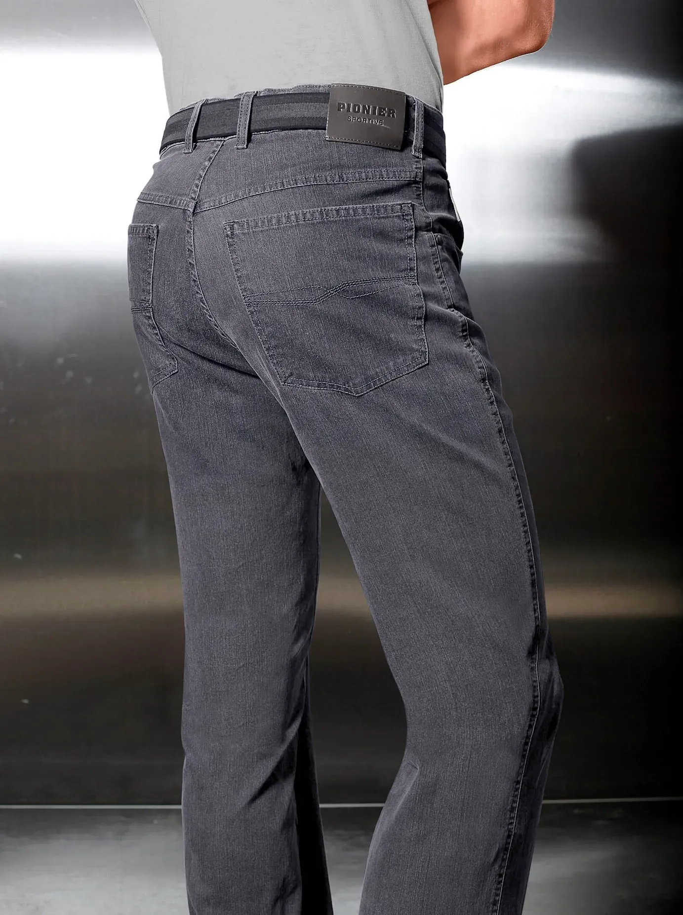 5-Pocket-Jeans Gr. 24, Verkürzte Leibhöhe, grau Herren Jeans Hosen