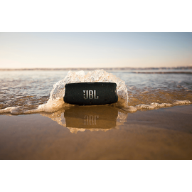 JBL Charge 5 schwarz