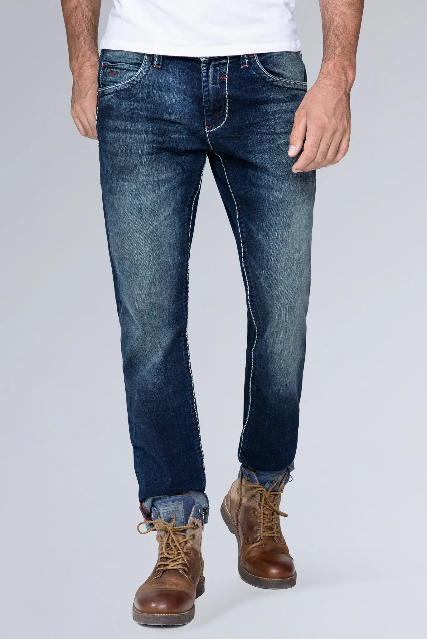 Regular-fit-Jeans CAMP DAVID, Herren, Gr. 38, Länge 32, blau, Denim/Jeans, Material: 99% Baumwolle, 1% Elasthan, Zusatz: Enthält nichttextile Teile tierischen Ursprungs, leichte Abriebeffekte, regular fit, Jeans, mit Kontrast-Riegel