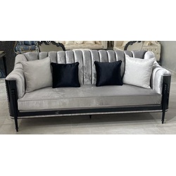 Casa Padrino Luxus Barock Wohnzimmer Sofa Grau / Schwarz - Handgefertigtes Barockstil Sofa - Luxus Wohnzimmer Möbel im Barockstil - Barock Möbel - Edel & Prunkvoll