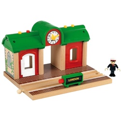 BRIO® Spielzeug-Eisenbahn World Sprechender Bahnhof