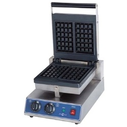 Elektrisches Waffeleisen mit einer quadratischen Platte GOFC-S