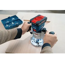 Bosch GKF 18V-8 Akku-Kantenfräse inkl. Taucheinheit