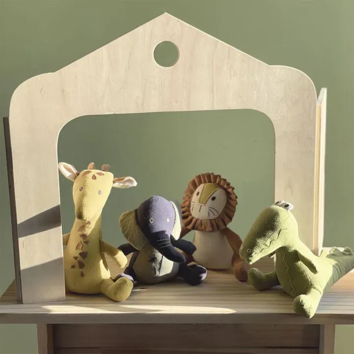Tischtheater aus Holz 48 x 45 cm natur - Egmont Toys Tischtheater - klassische Puppenbühne, fördert Fantasie und Rollenspiel