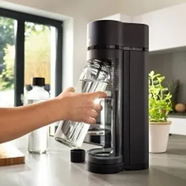 Sodapop Logan schwarz matt + 2 Flaschen 0,85 l + Flasche 0,6 l + Zylinder