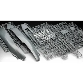 REVELL Flower Class Corvette HMCS Snowberry Grau 1:144