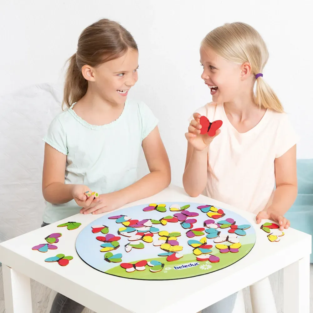 Kinderspiel Brettspiel Betty Fly 46 x 12 x 12 cm bunt Pappe - Beleduc - Fördert Teamwork & logisches Denken, ab 4 Jahren
