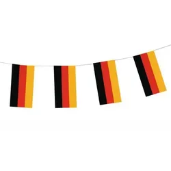 Papstar 1 Flaggenkette, Papier 4 m "Deutschland" schwer entflammbar