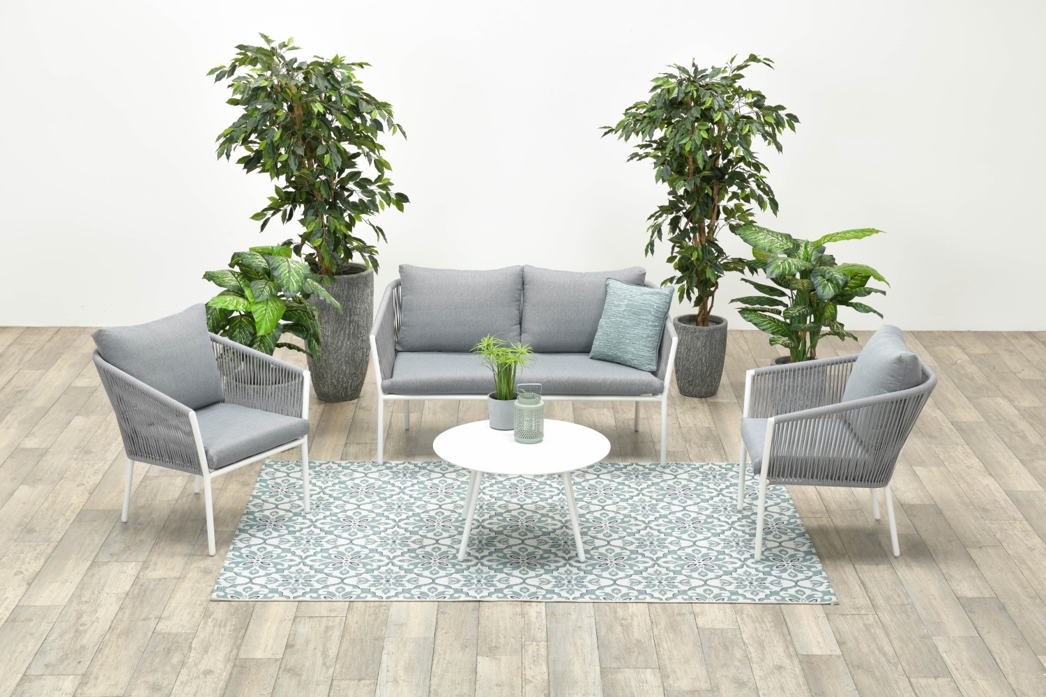 Garden Impressions Aluminium-Rope Lounge-Set "Madone" inkl. Sofa, Sesseln, Tisch und Kissen,weiß / hellgrau,