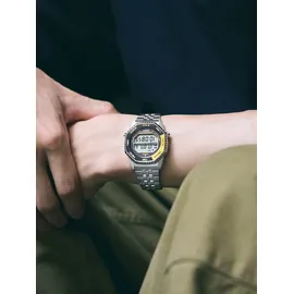 Seiko Digital Chronograph SMGG17P1 Digitaluhr für Herren Mit Alarm