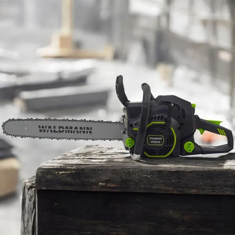 WALDMANN Benzin-Kettensäge YD5310, Nennleistung 8500 U/min, Hubraum 53,2 cm3, max. Kettengeschwindigkeit 21,8 m/s, Treibstoff-/Ölverhältnis 1:40, Antriebskette 18 Zoll, Treibstofftank 530 ml, Öltank 260 ml